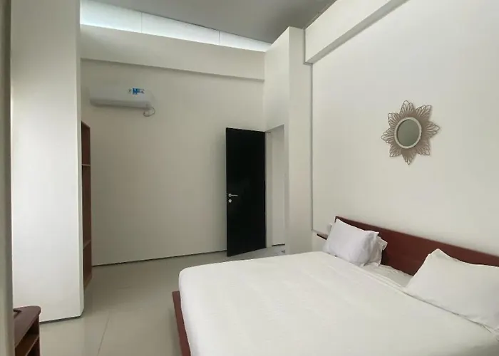 3 Bedroom Chamomile ヴィラ